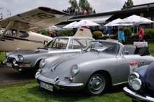 Porsche 356 B Cabrio vor Glas V8