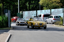 Alfa Romeo 2600 SZ Zagato vor Triumph TR 4