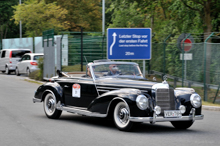 Mercedes-Benz 300 Sc Cabriolet A (1957) vor MG TD