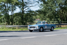 Mercedes Benz 230 SL 