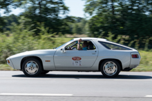 Porsche 928 (1979)