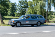 Mercedes-Benz S123 300 T (1983)