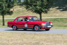 Mercedes-Benz W123 (1975-86)