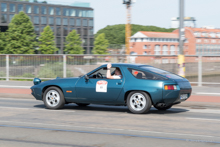 Porsche 928