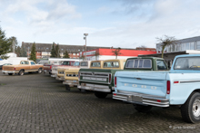 Ford und Dodge Trucks