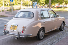 Mitsuoka Viewt