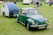 VW 1300 Kfer mit Wohnanhnger