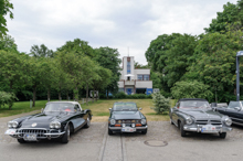 Chevrolet Corvette C1 1958-61 (li) Triumph TR 6 (mi) Borgward Isabella Coupe Cabrio (re)