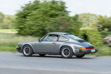 Porsche 911 Carrera 3.2 Coupe (1988)