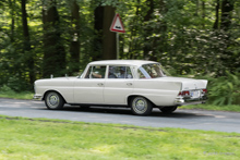 Mercedes-Benz 220 SE W111 (1959-68)