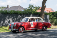 Mercedes-Benz Ponton W121 190 (1953) Mercedes-Benz Ponton W121 190 (1953)