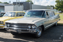 Cadillac Fleetwood (1962) mit erhöhtem Dach Cadillac Fleetwood (1962) mit erhöhtem Dach