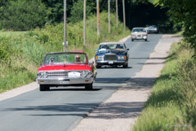 Ford Galaxie Sunliner (1961) - Rolls-Royce Silver Spirit - BMW 2000 CS Ford Galaxie Sunliner (1961) - Rolls-Royce Silver Spirit - BMW 2000 CS