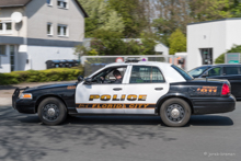 Ford Crown Victoria Police Interceptor (1992–2011) Ford Crown Victoria Police Interceptor (1992–2011)
