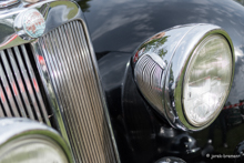 Spiegelung - Triumph Roadster 1800 (1947) Spiegelung - Triumph Roadster 1800 (1947)