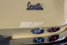 Chevrolet Corvette C2 Sting Ray (1965) Chevrolet Corvette C2 Sting Ray (1965)