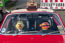 VW Karmann-Ghia Typ 14 (1969) - am Steuer: Ernie und Bert