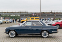 Mercedes-Benz W114 / W115 Strich Acht