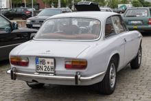 Alfa Romeo Giulia 2000 GT Veloce (1971-75)