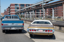 li: GMC Sierra Classic 15 PickUp (ca. 1976) - re: Dodge Charger 500 (1971) li: GMC Sierra Classic 15 PickUp (ca. 1976) - re: Dodge Charger 500 (1971)